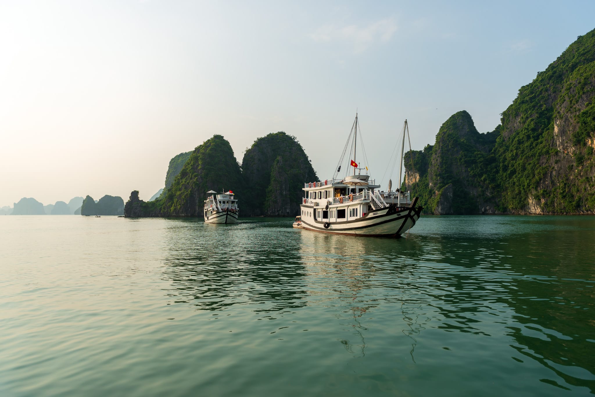 Cruise, Halong Bay, Vietnam